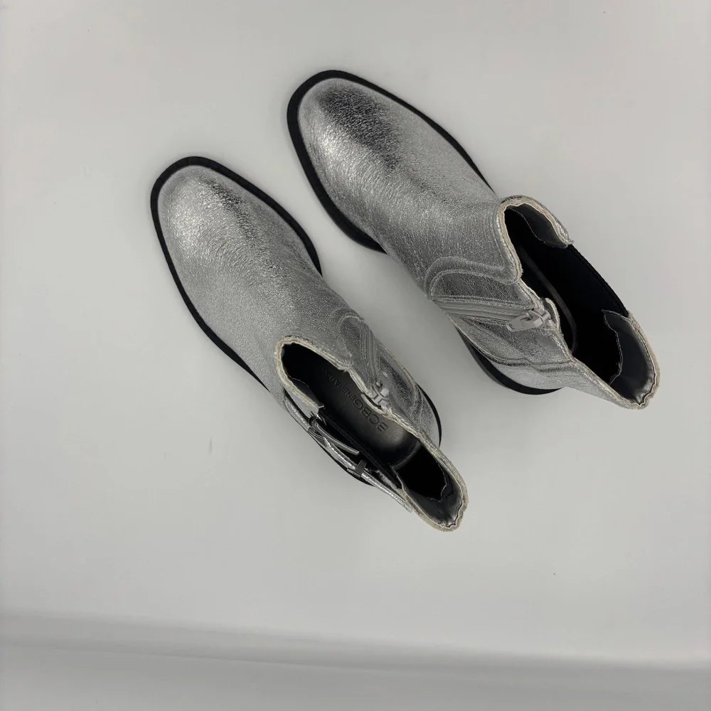 BCBGeneration Barini Silver Metallic Cutout Ankle Boots 6.5M Western Festival